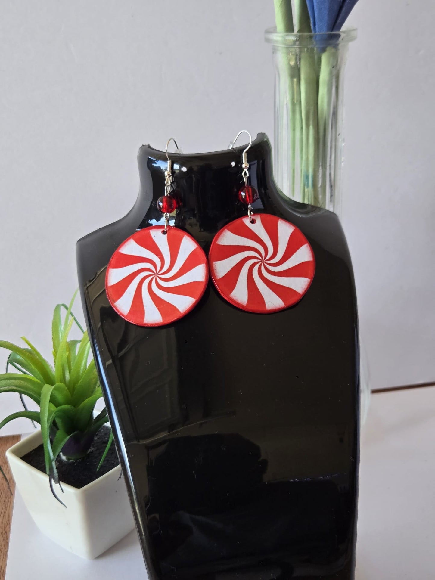 Candy Cane Swirl Earrings – Christmas Paper Jewelry